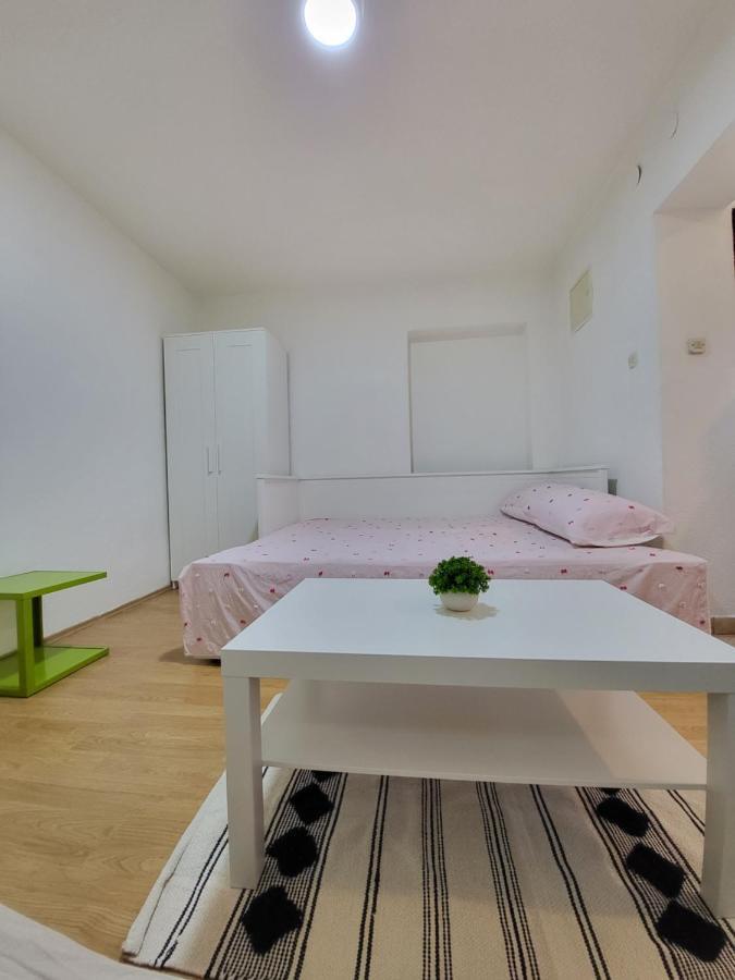 Apartment M&M Имотски Екстериор снимка